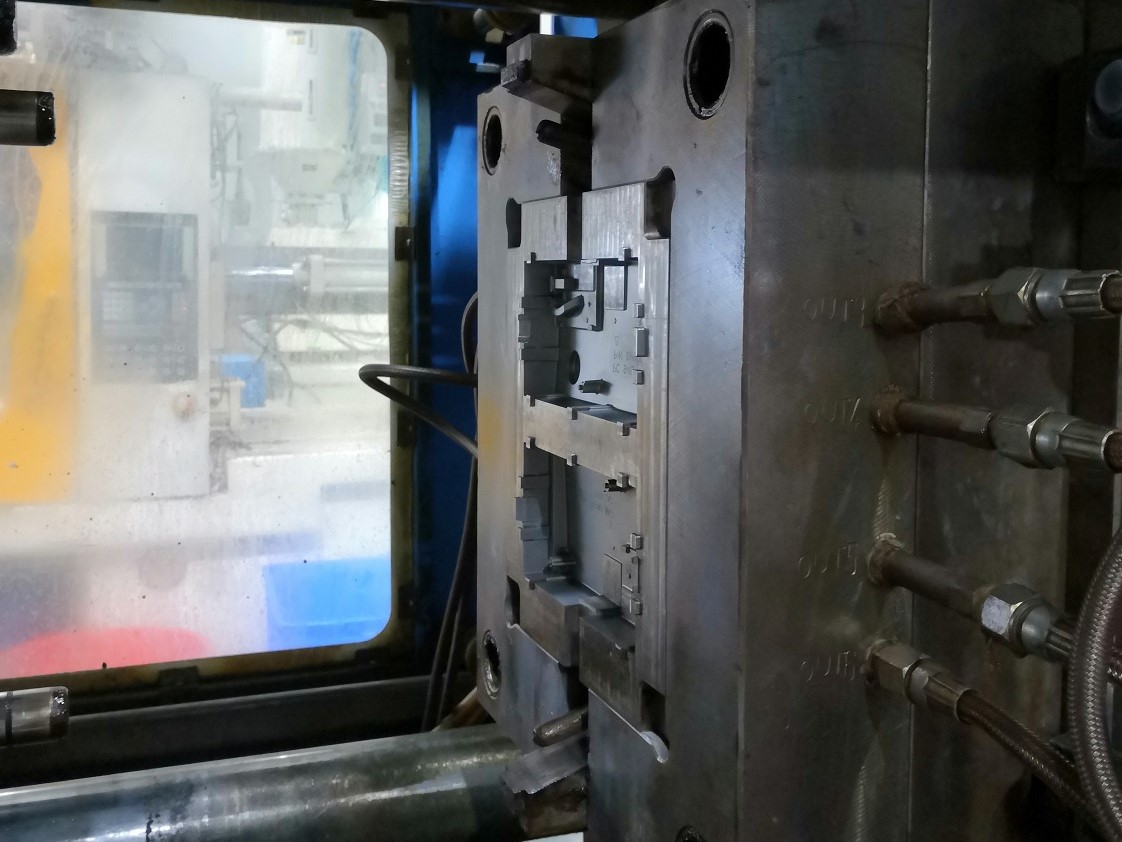 injection mould tool